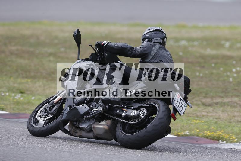/25 17.07.2026  Cornu Master School ADR/gruen-vert/backside